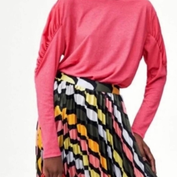 Zara Pink Textured Top - Picture 2 of 3